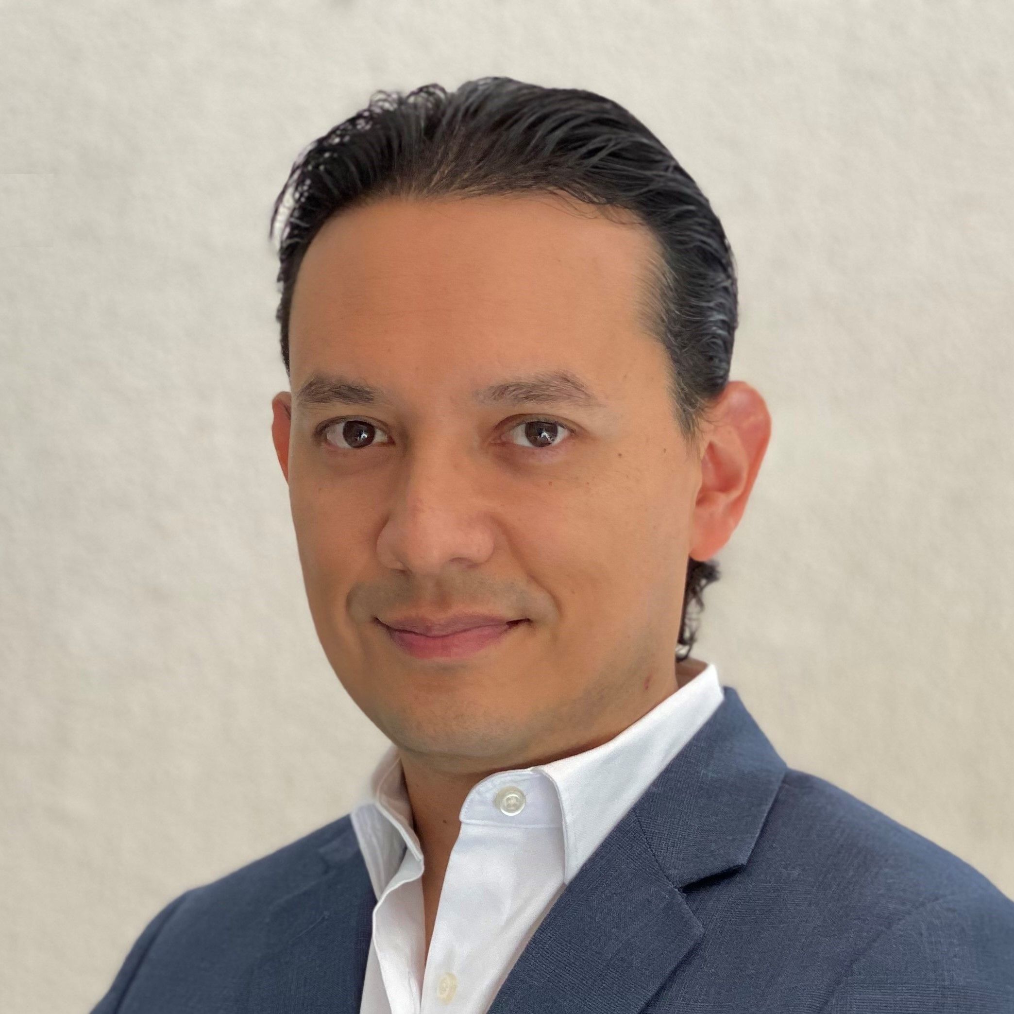 Carlos B. Echeverría