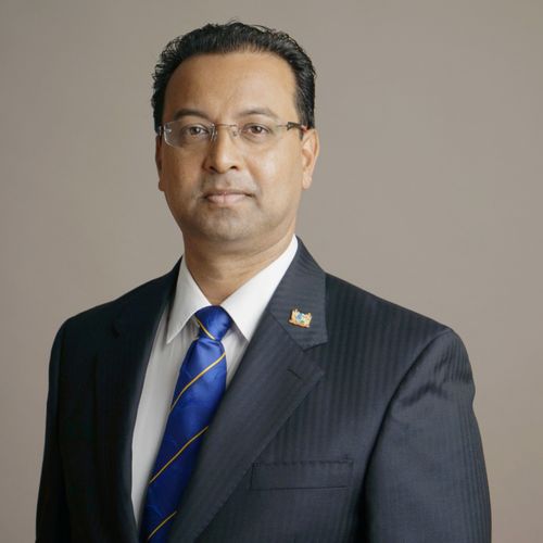 Dr. Riad Nurmohamed