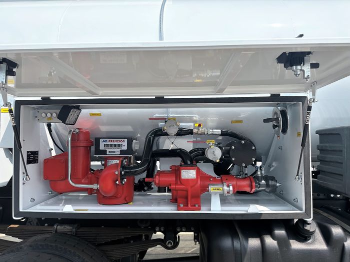 Mercedes-Benz Atego 1725 4×4 Fuel Tank Truck 10.000 Ltr