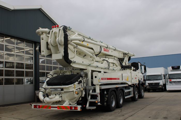 Mercedes-Benz Arocs 4140 8x4 Sany SY49 Concrete Pump Build by Putzmeister