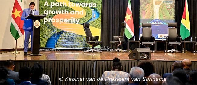 President vraagt internationale bedrijven om te investeren
