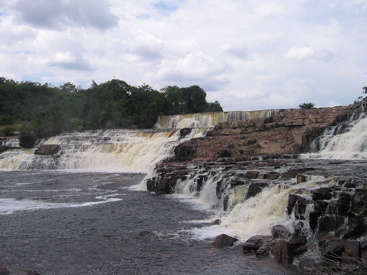 Orinduik Falls