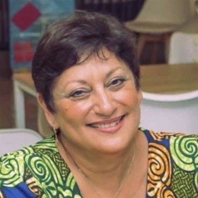 Andrea L. de Caires