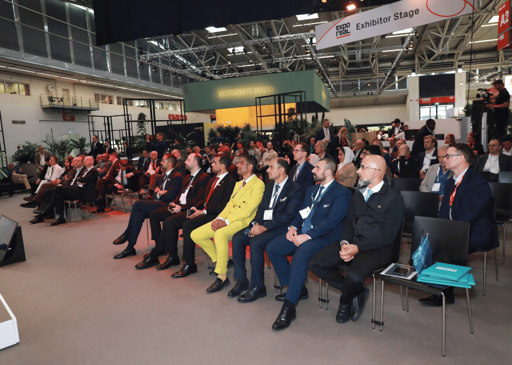 Munich roadshow gallery, image 10