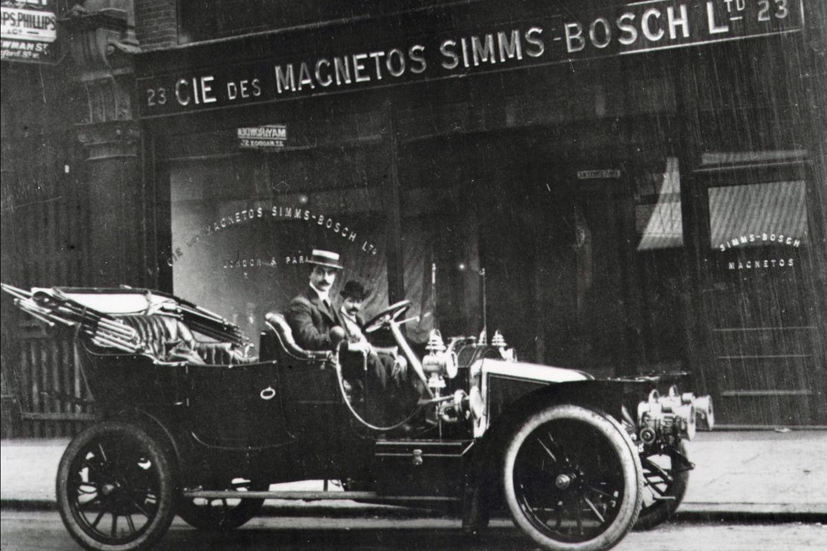 CELEBRATING THE 125th ANNIVERSARY OF THE GAME-CHANGING SIMMS-BOSCH MAGNETO