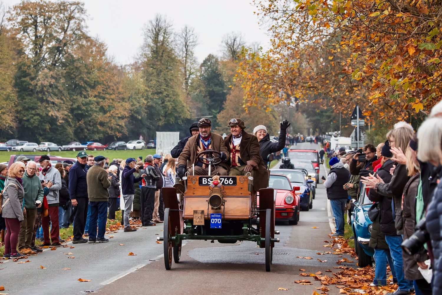 THE SCENE IS SET FOR THE 2025 RM SOTHEBY'S LONDON TO BRIGHTON VETERAN CAR RUN