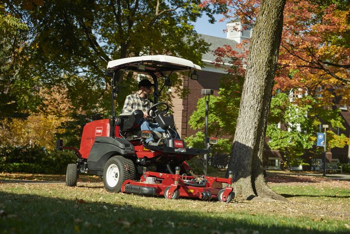 NEW ELECTRIC TECHNOLOGY FOR GROUNDSCARE MARKET FROM TORO