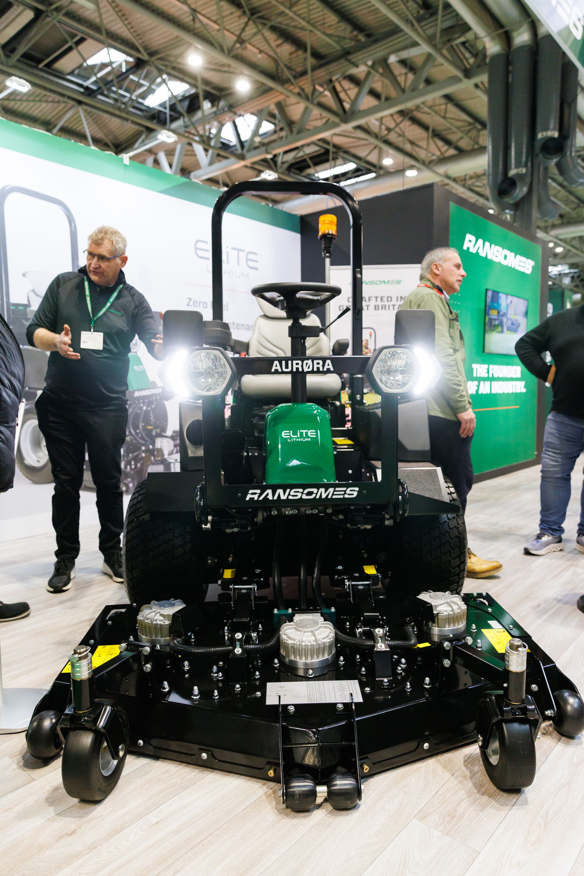 Zero turn mower best for communal parks