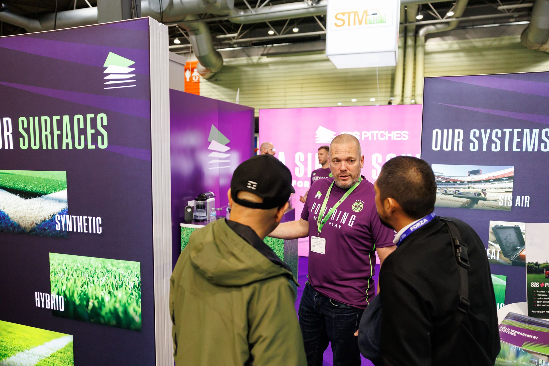 Sisis pitches synthetic and hybrid turf
