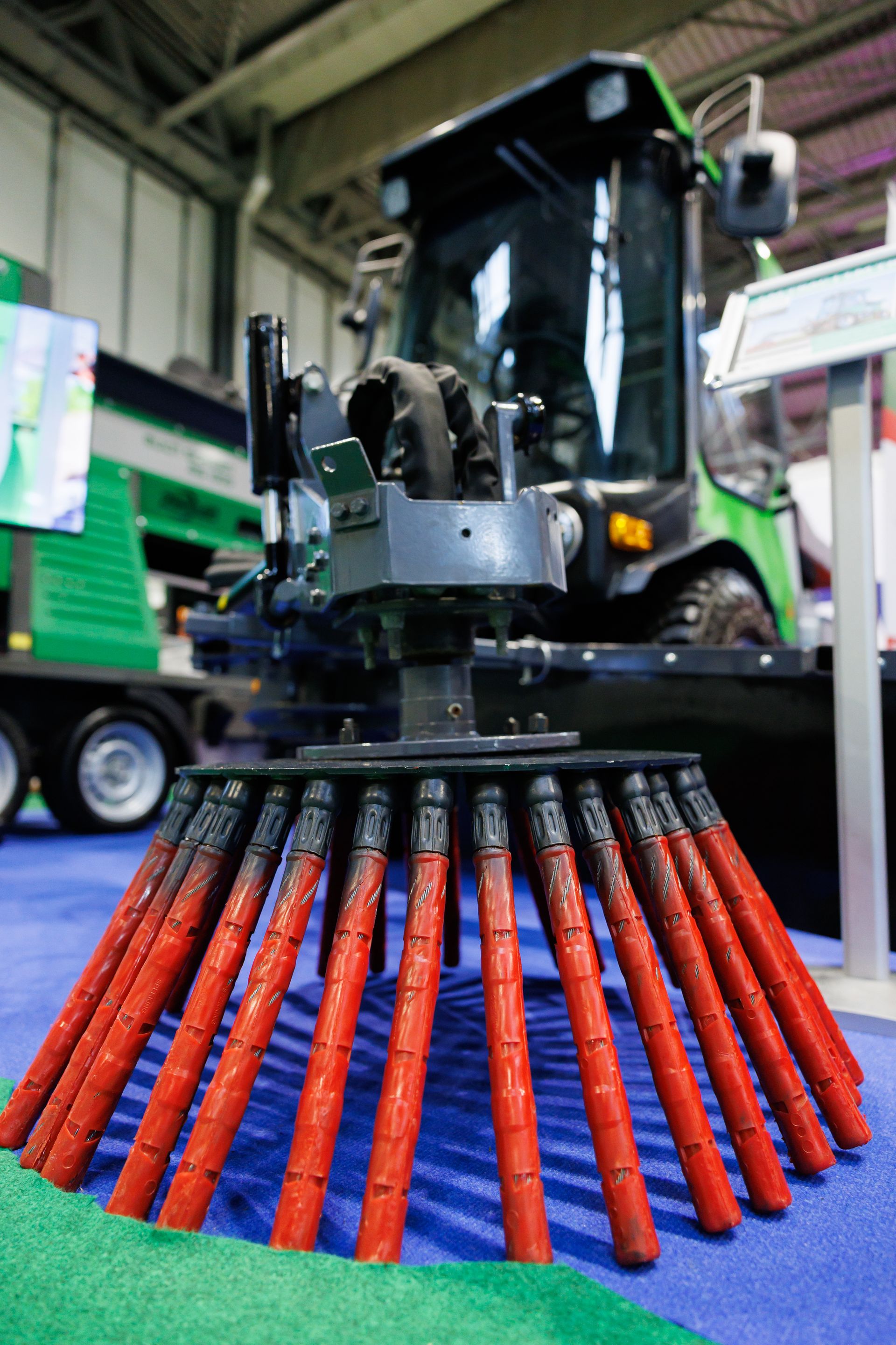 Floor sweeper