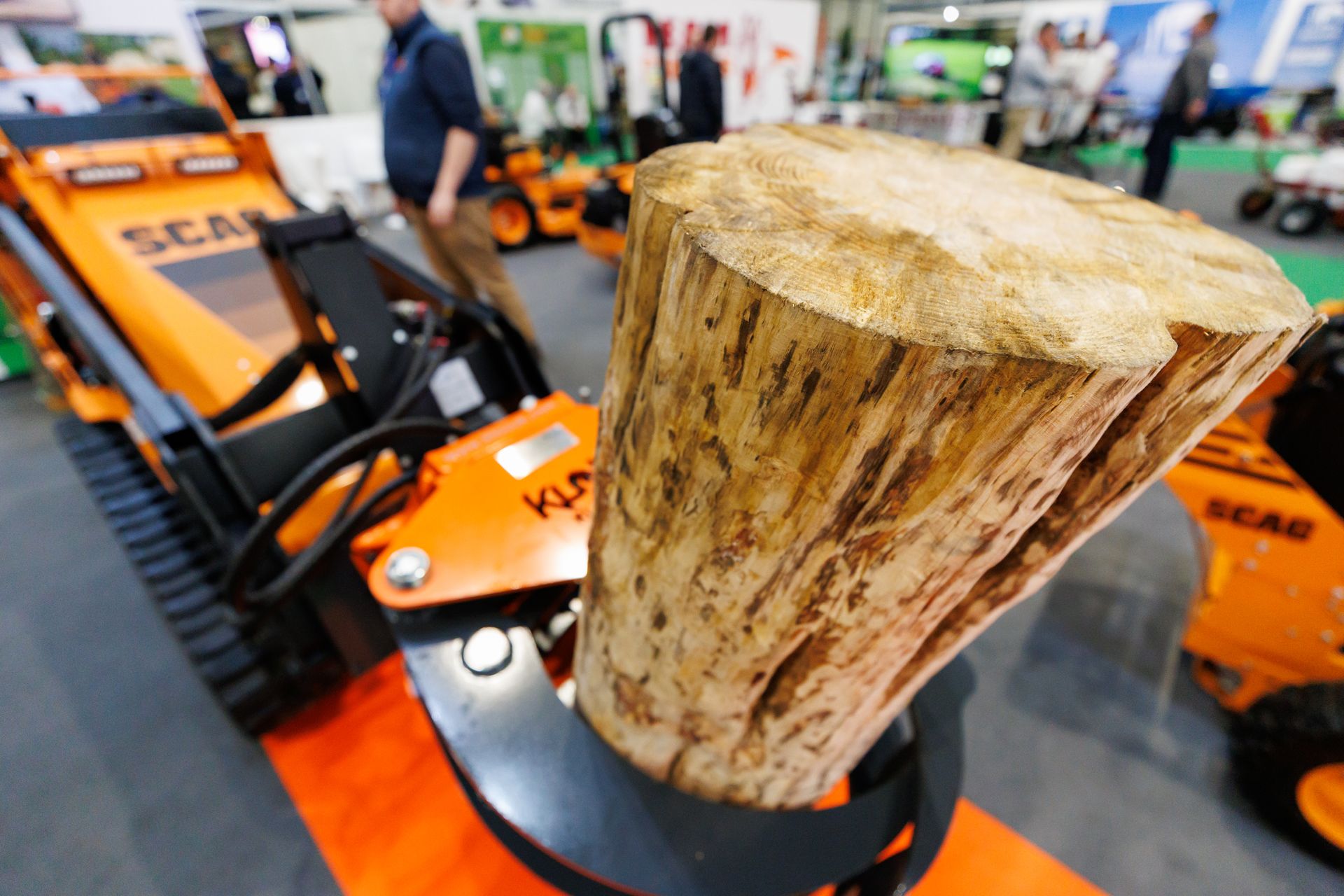 Logger machine