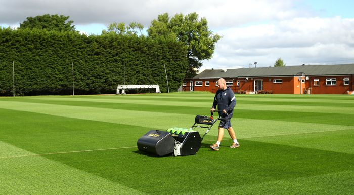 Allett C34E Battery Powered Cylinder Mower