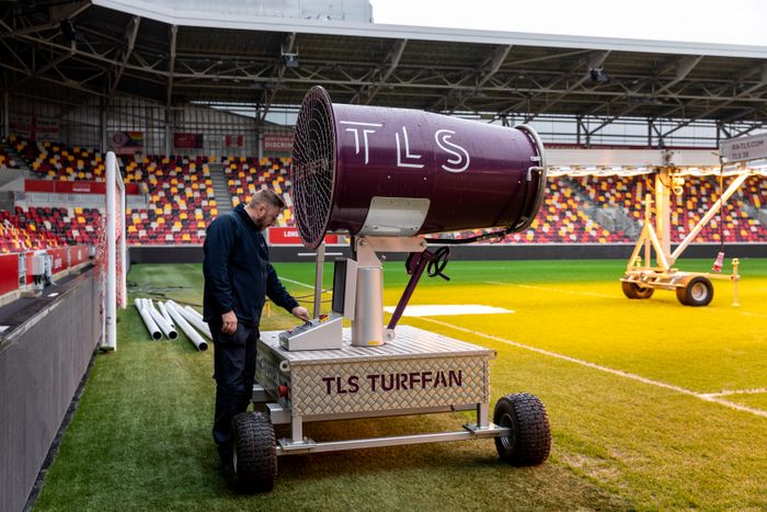 TLS Turf Fan Series