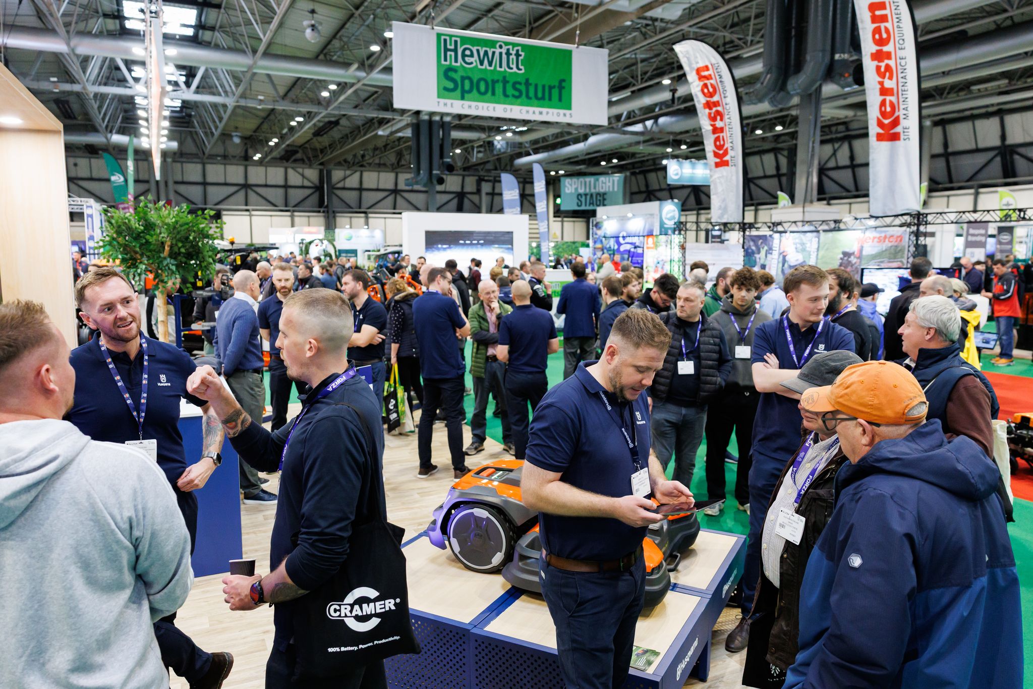 BUSY HALL SHOT OF SALTEX