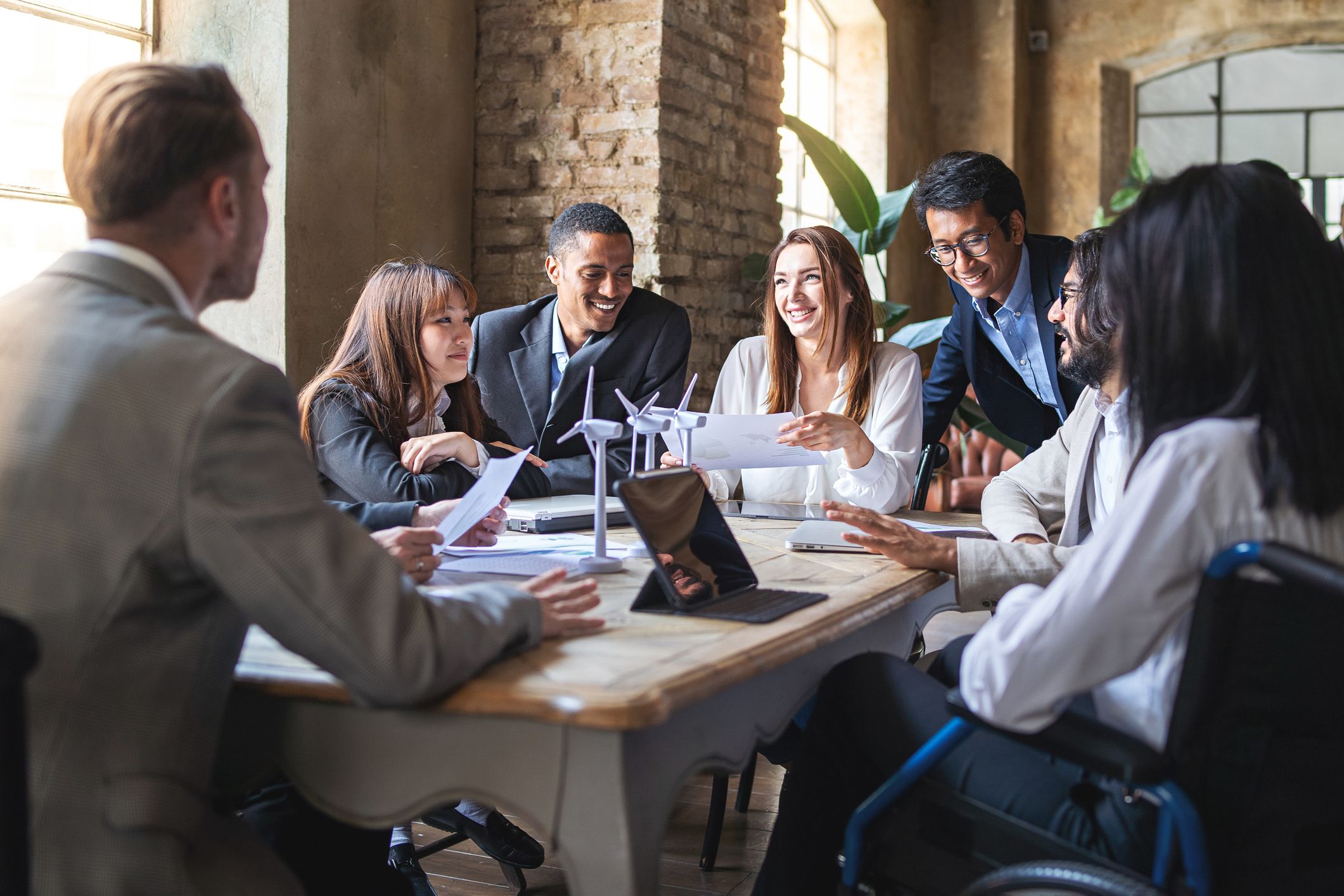 A Guide to Automating your HR Services and the Benefits it can bring