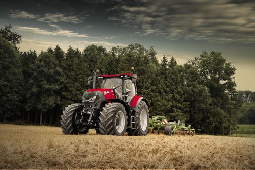 INTRODUCTION TO THE NEW CASE IH OPTUM™ 300 CVXDrive