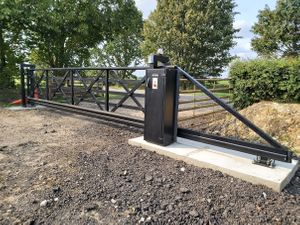 Sliding Cantilever Gates