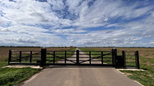 6.1m Cantilever Farm Gate - Powder Coated