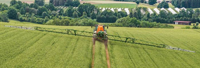 Pantera 7004 self-propelled sprayer