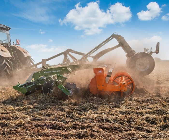 The new Catros+ 03 compact disc harrows with SmartFrame