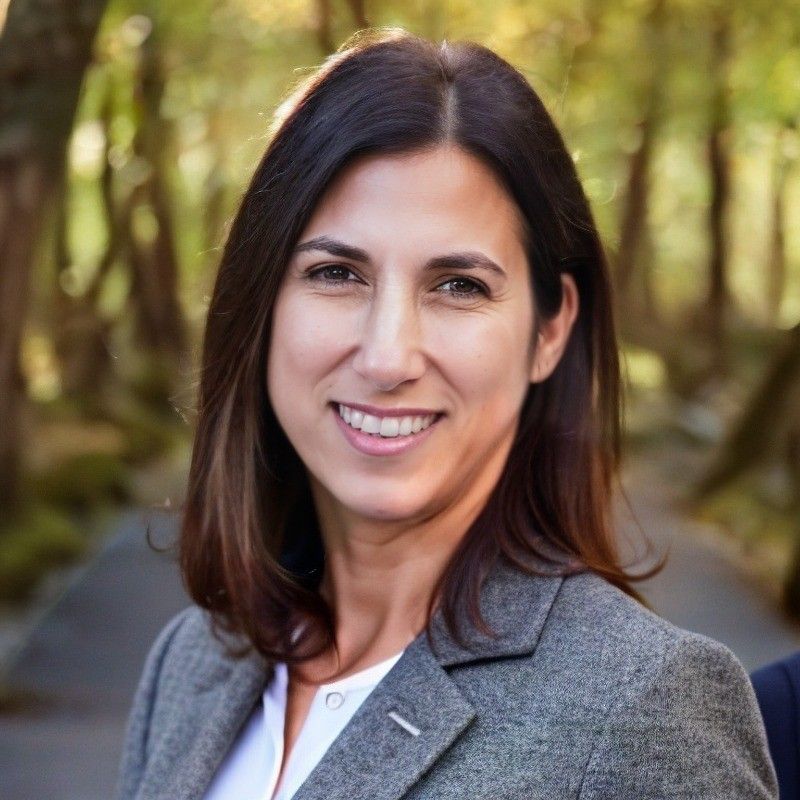 Christina Alves - Takeda