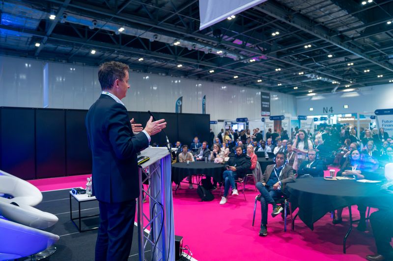 Smart data and analytics in finance