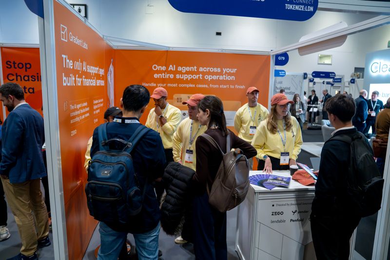 Bank and fintech collaboration panel