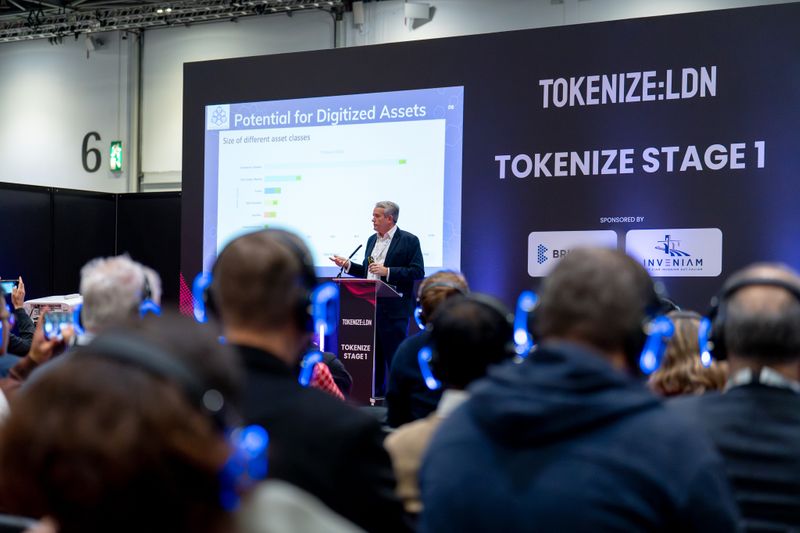 Corporate and retail banking technology