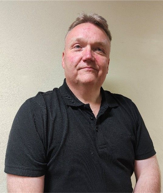 Dr Iain S Mauchline