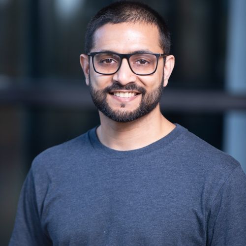 Speaker profile image for Piyush Hatolkar