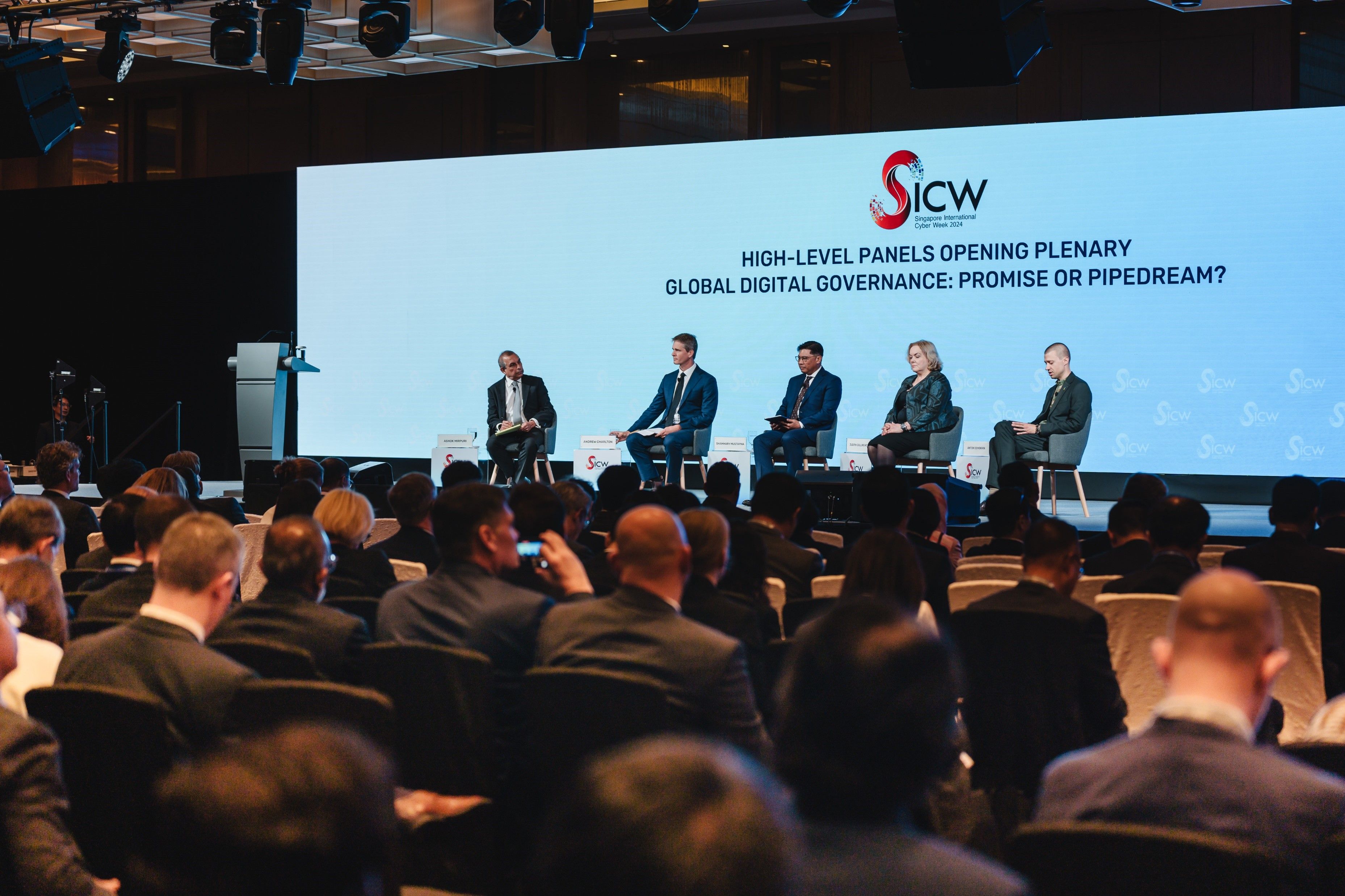 Access SICW Open Sessions with One Pass