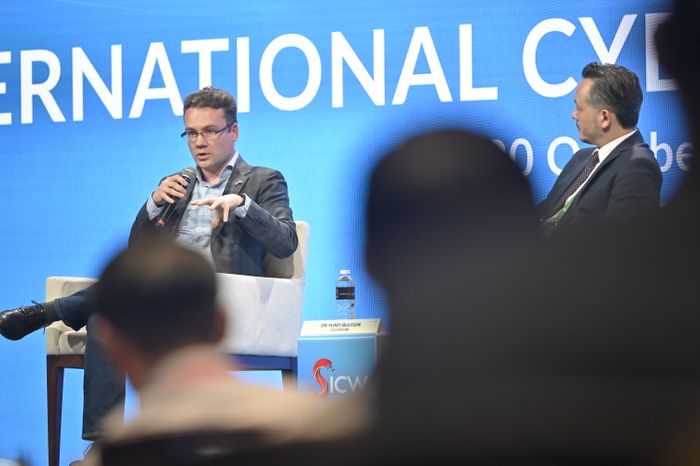 Partnerships in the Era of Digital Transformation