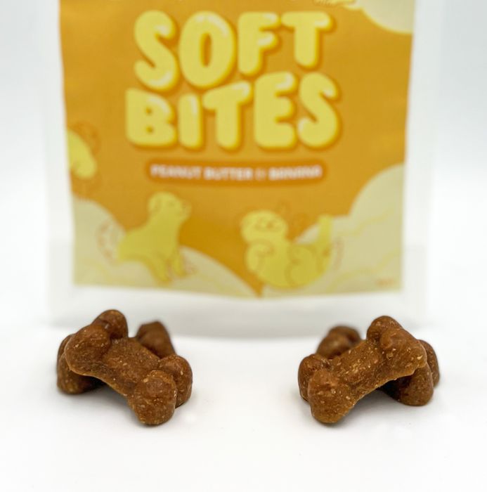 Gizzls Peanut Butter & Banana Soft Dog Treats