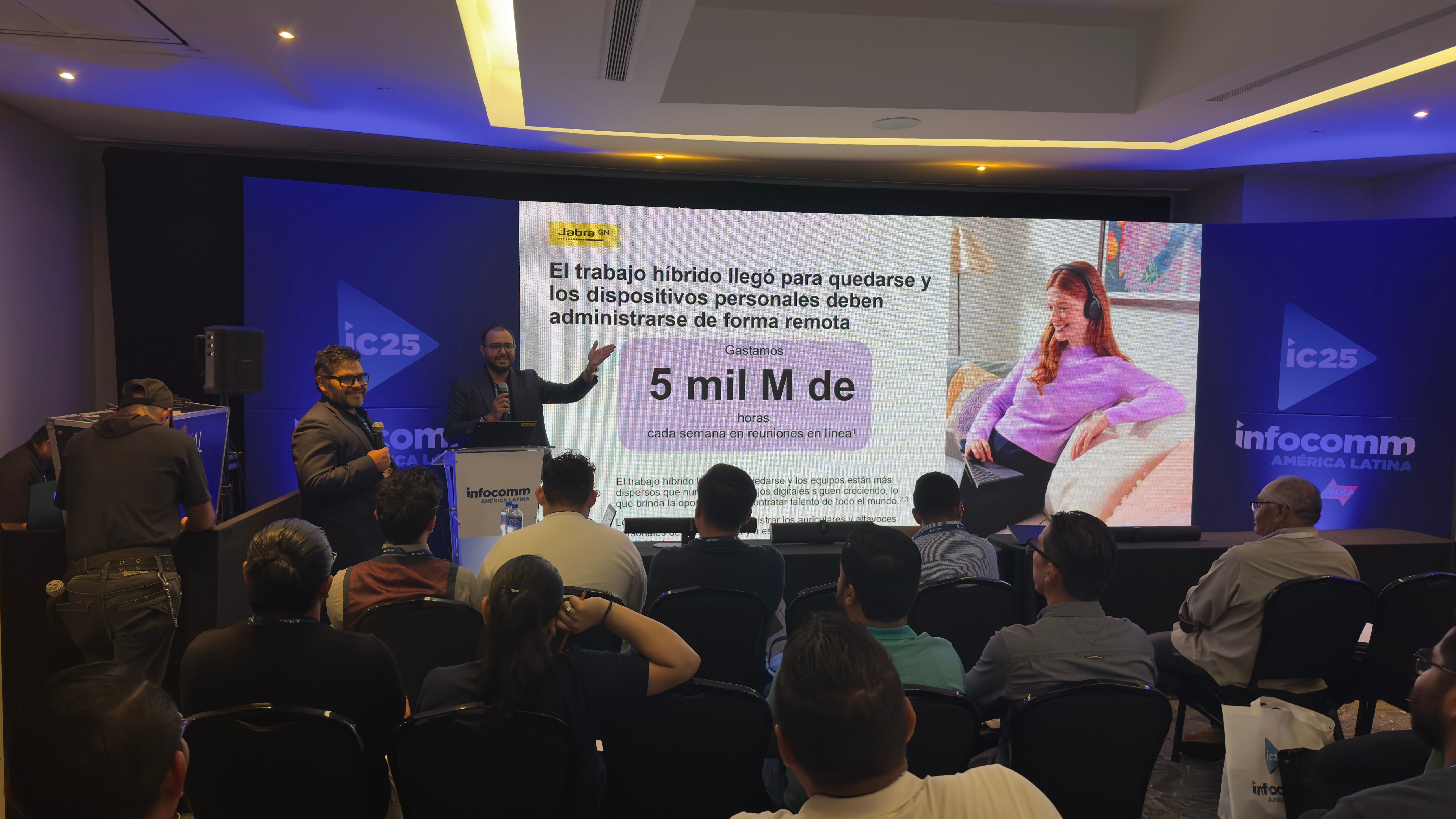 Entrenamiento de Julio Pach&oacute;n y Pedro Tejada en InfoComm Am&eacute;rica Latina