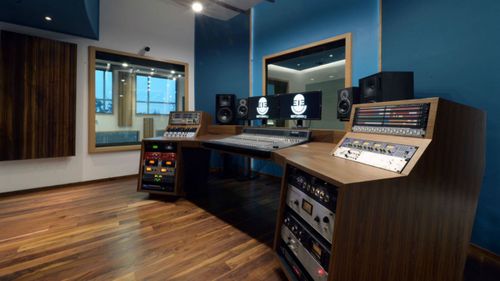 From dream to reality: acoustic design in recording studios