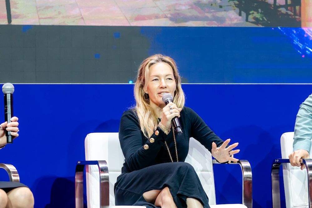 Panelist speaks at the Technology Innovation Stage 