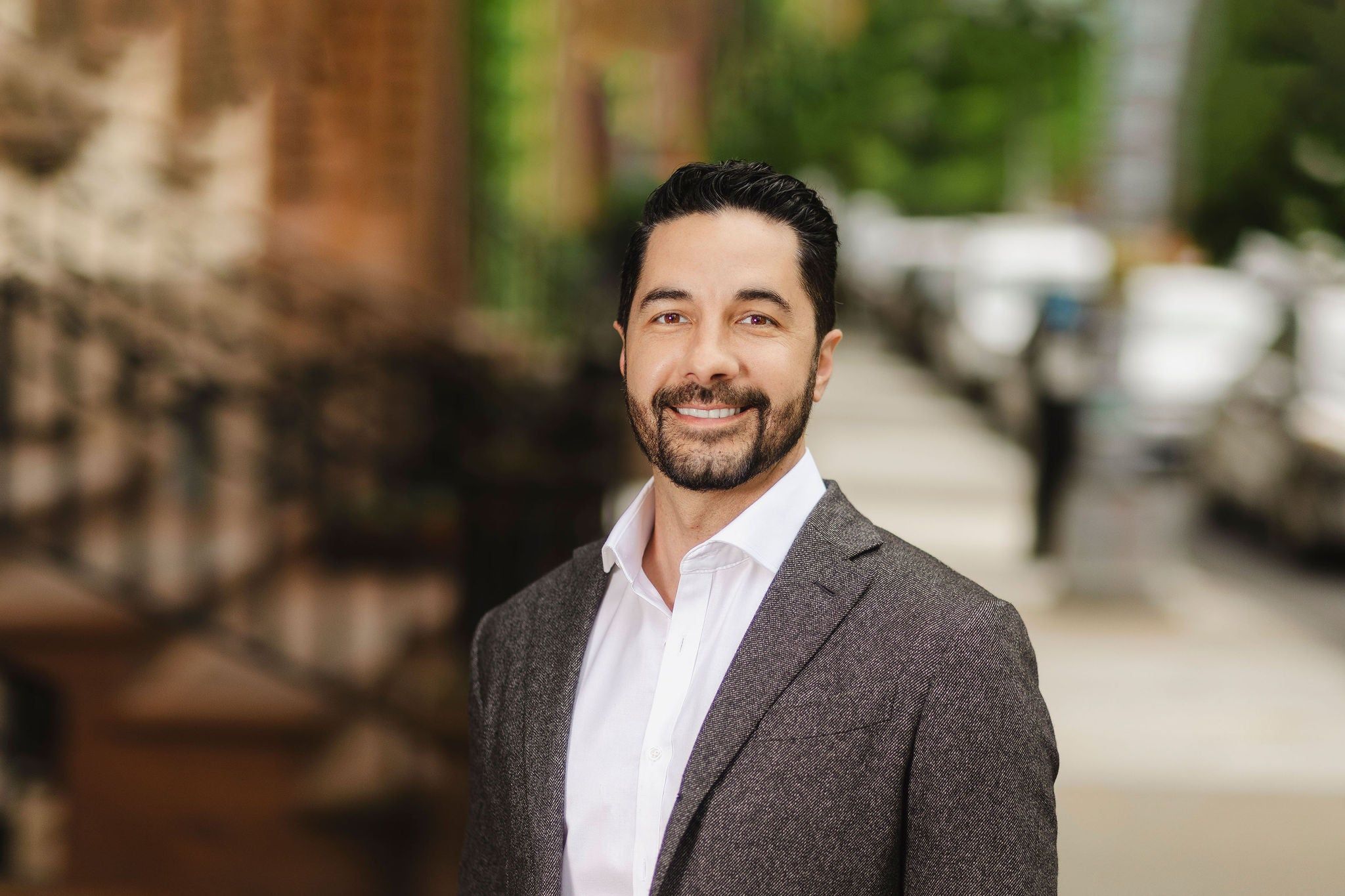 Sinclair Schuller - EY