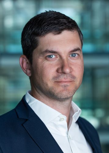 Gareth Cross - Ernst & Young LLP