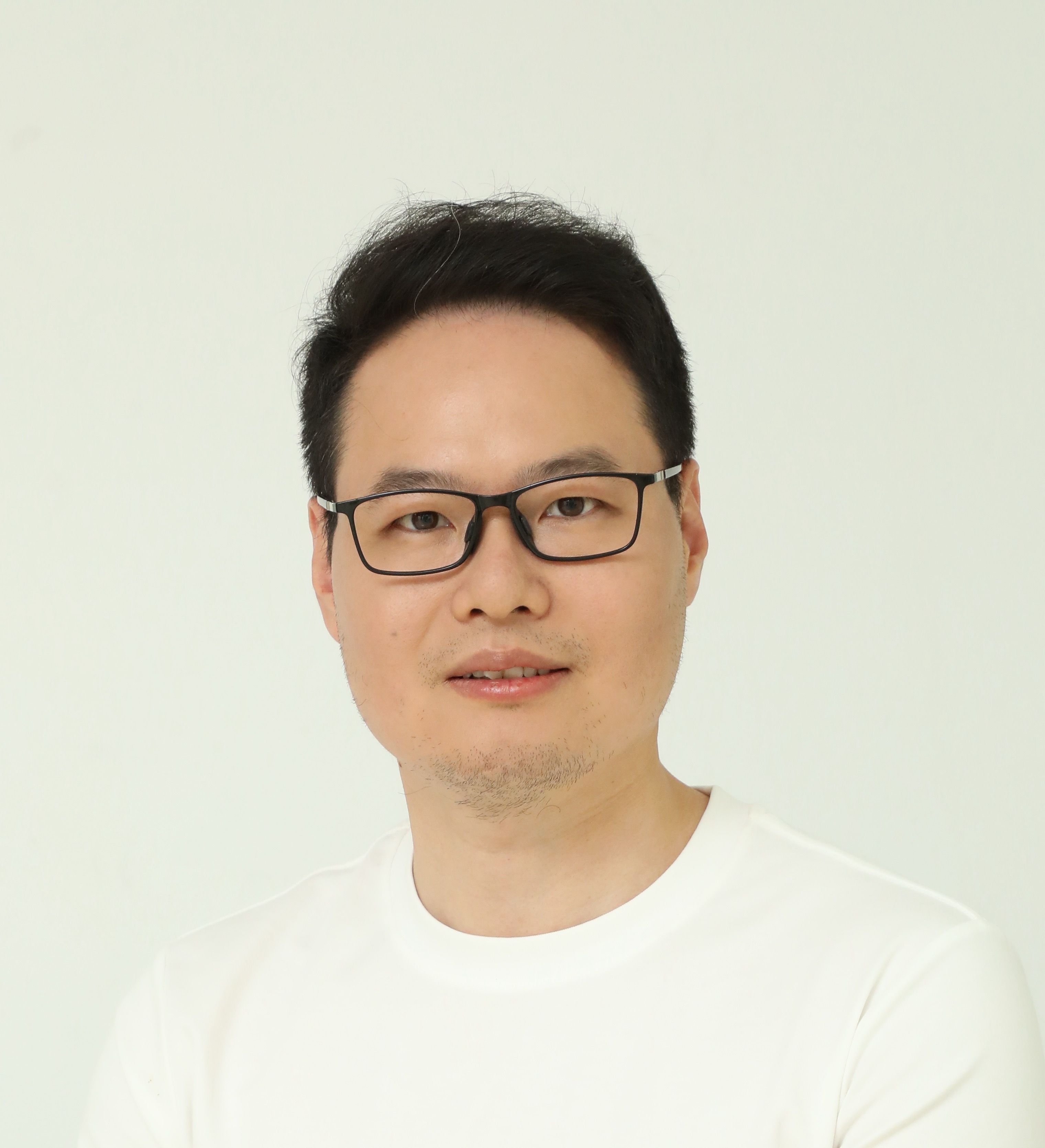 Dr. Liucheng Guo