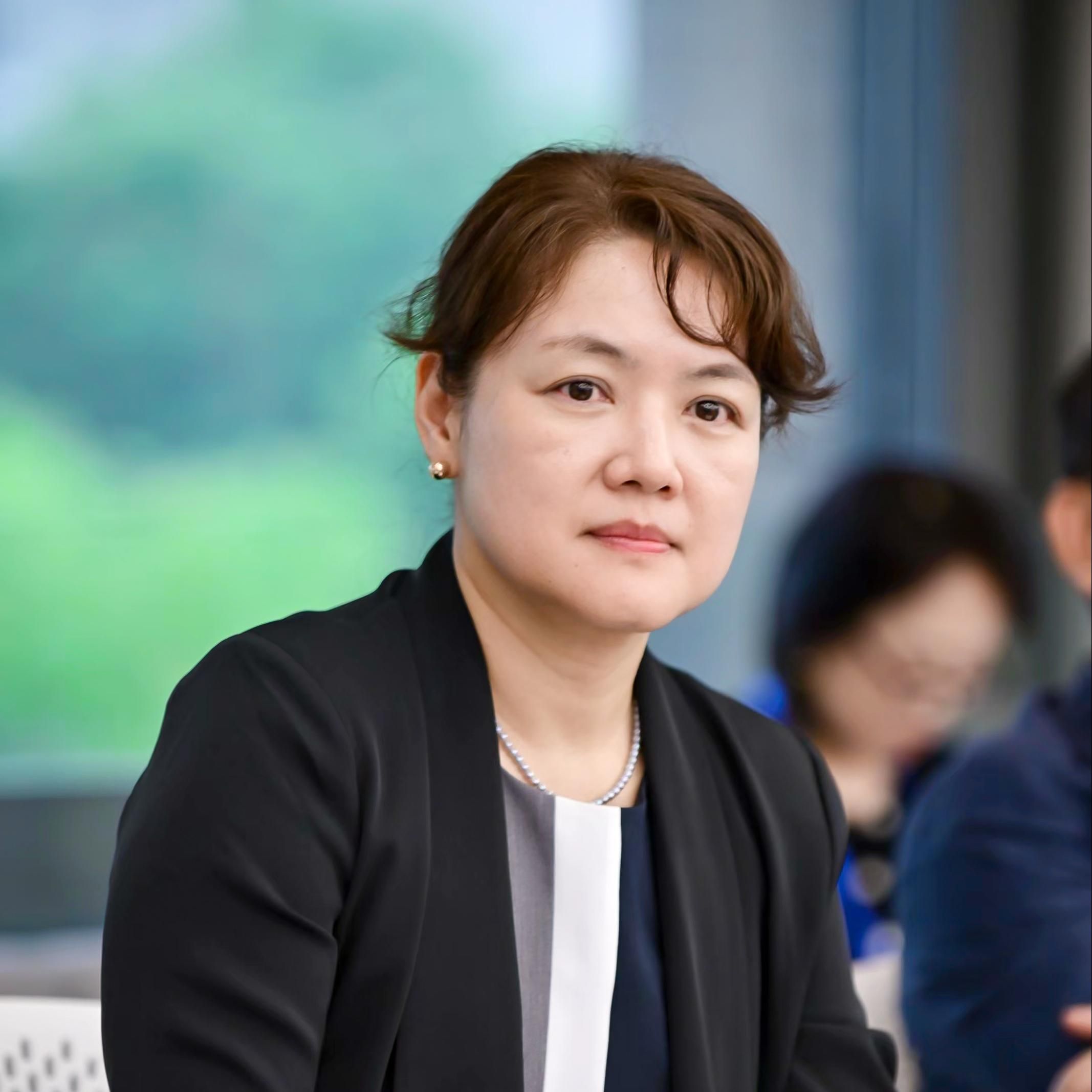 Lihong Huang