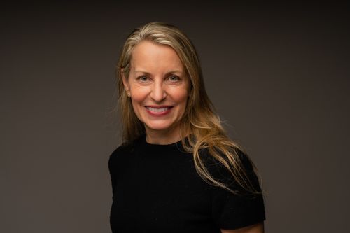 Lorraine Barnes - Deloitte