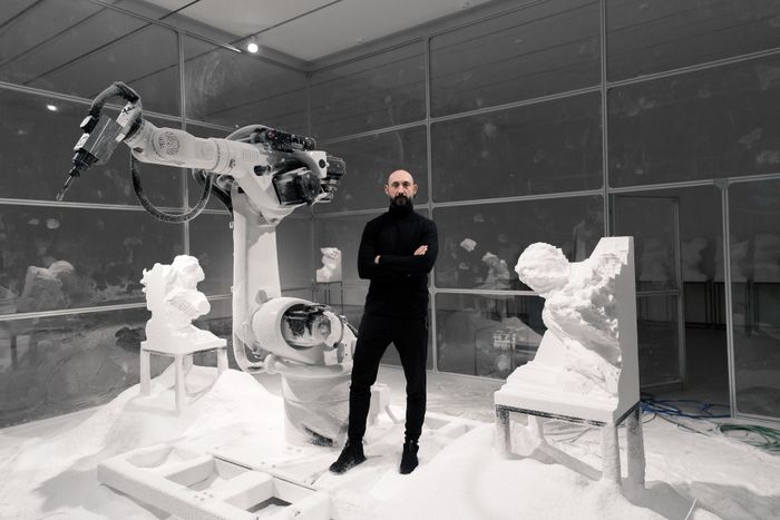 Multimedia Artist Quayola to Enhance ISE 2025 with Casa Batlló Projection Mapping, Keynote, and Exclusive Showcase Performance