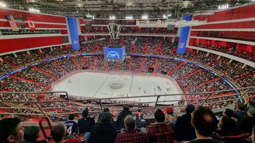 Why bigger venues need to feel smaller