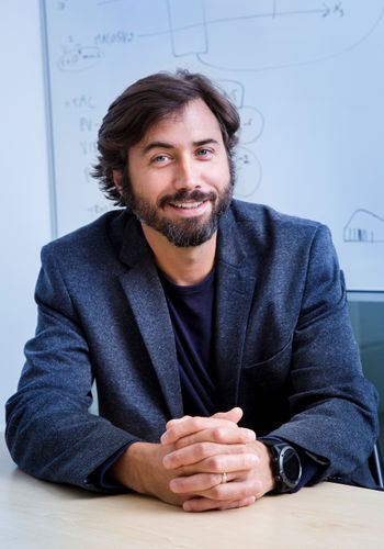 Speaker profile image for Richard Bonneau