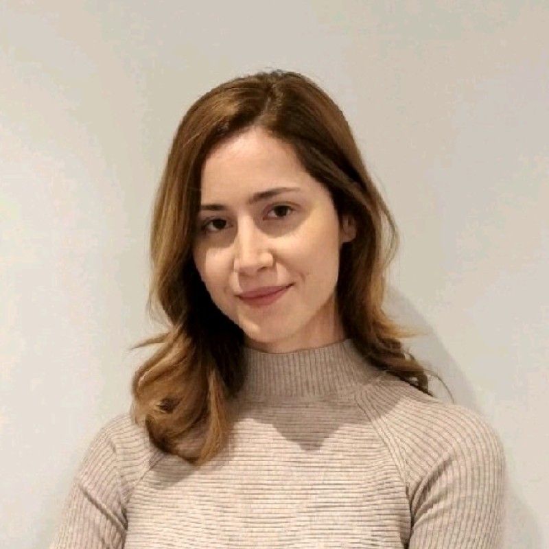Julia Dias
