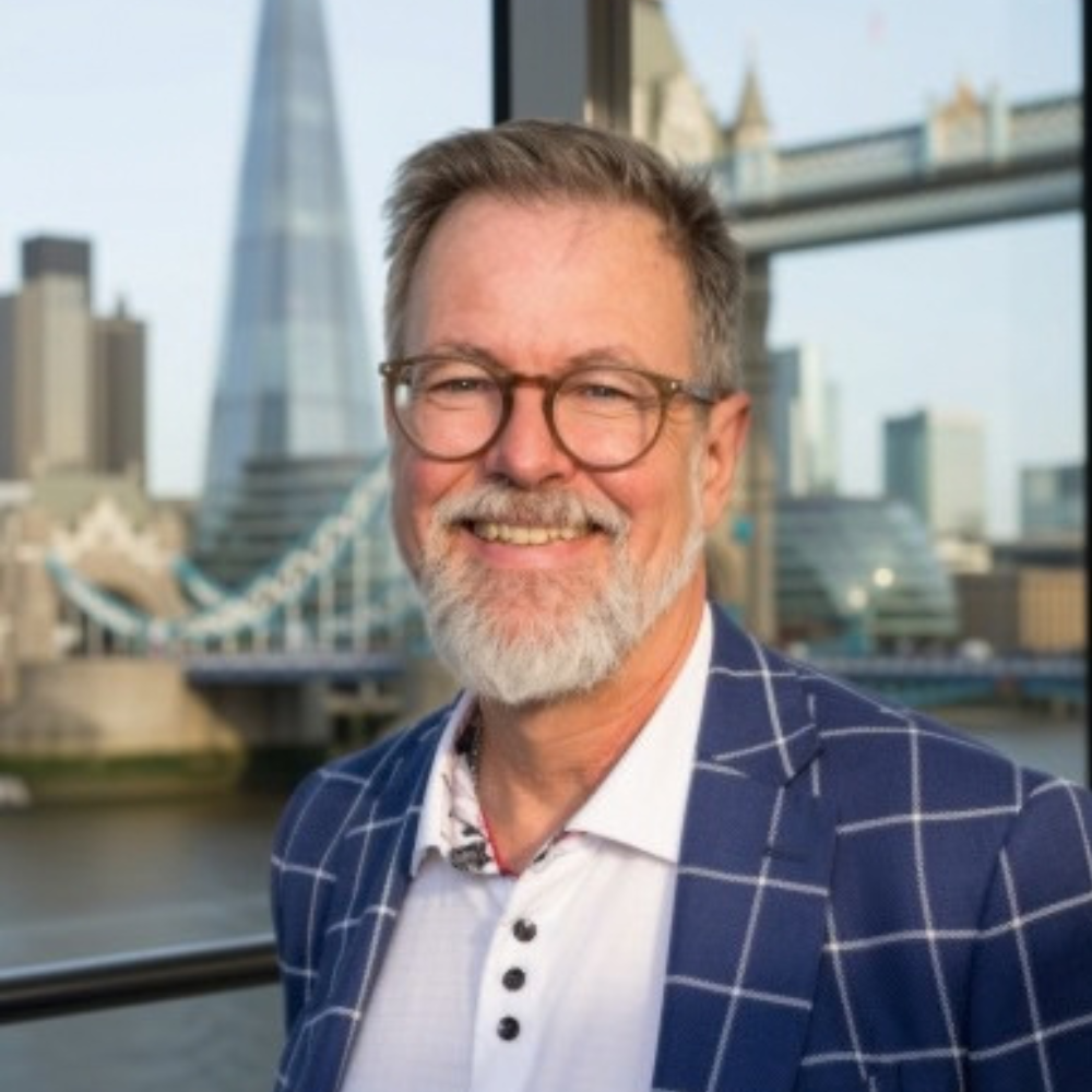 Speaker image for Tom Weaver