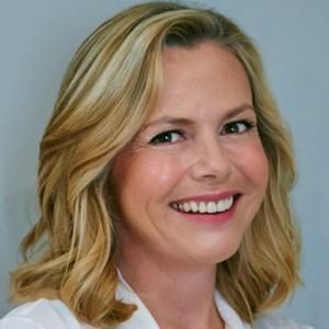Liz Earle MBE