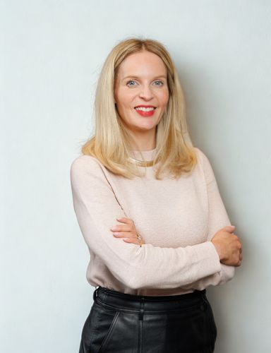 Laura Davidson - mdg, A Freeman Company