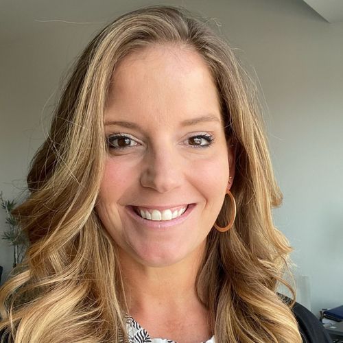 Erin Lee - mdg - A Freeman Company