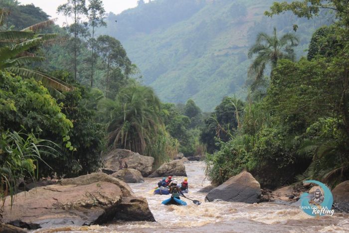 From Rafting to Floating on World-Class Wildwater Rivers (Uganda)